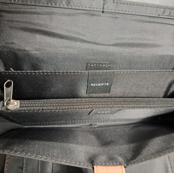 Safe Keeper Tri Fold Wallet Organizer    Size 7.5"×4" - Picture 7 of 7